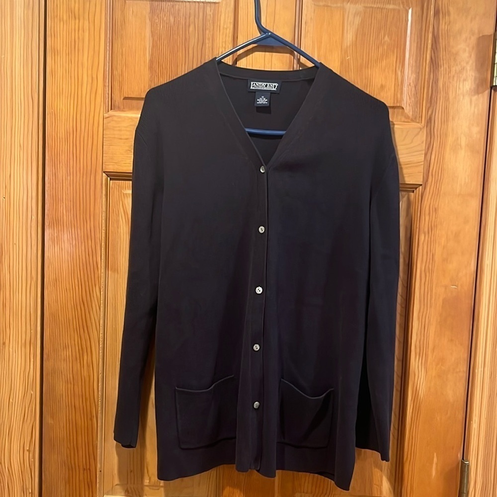 Lands’End women’s navy blue button down cardigan sweater size medium (10/12).